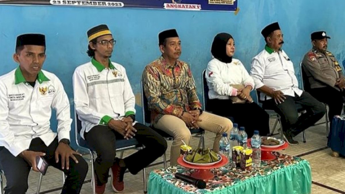 Camat Sangkarrang Buka Kegiatan Pelatihan Pengembangan Skill Pemuda Kreatif Masjid
