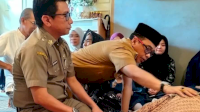 Camat Makassar Harun Rani Melayat ke Rumah Duka Sekdis PU Makassar Denny Hidayat
