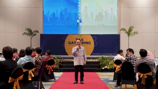 Kepala Kanwil DJP Sulselbartra Heri Kuswanto saat membuka Tax Gathering. Foto: Istimewa