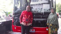 Komitmen Makassar Kota Low Carbon, Danny Pomanto Launching Bus Sekolah Listrik