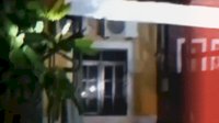 VIDEO: Kepergok Warga, Seorang Maling di Makassar Sembunyi di Atap Rumah