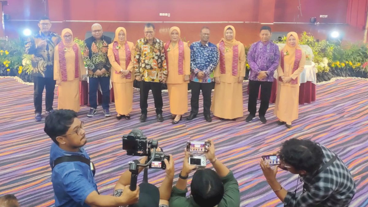 Peringati HUT DWP UNM ke-24, Prof Husain Syam: Tanpa Perempuan Kita Bukan Apa-apa