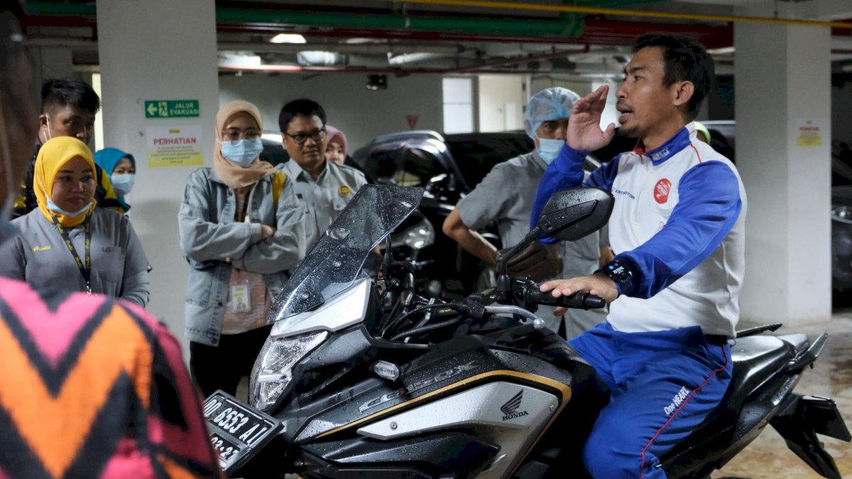 Gelorakan Semangat #Cari_Aman, Asmo Sulsel Gelar Edukasi Safety Riding untuk Karyawan