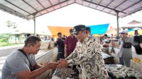 Pj Gubernur Sulsel Pastikan Stok dan Harga Kebutuhan Pokok di Takalar Stabil