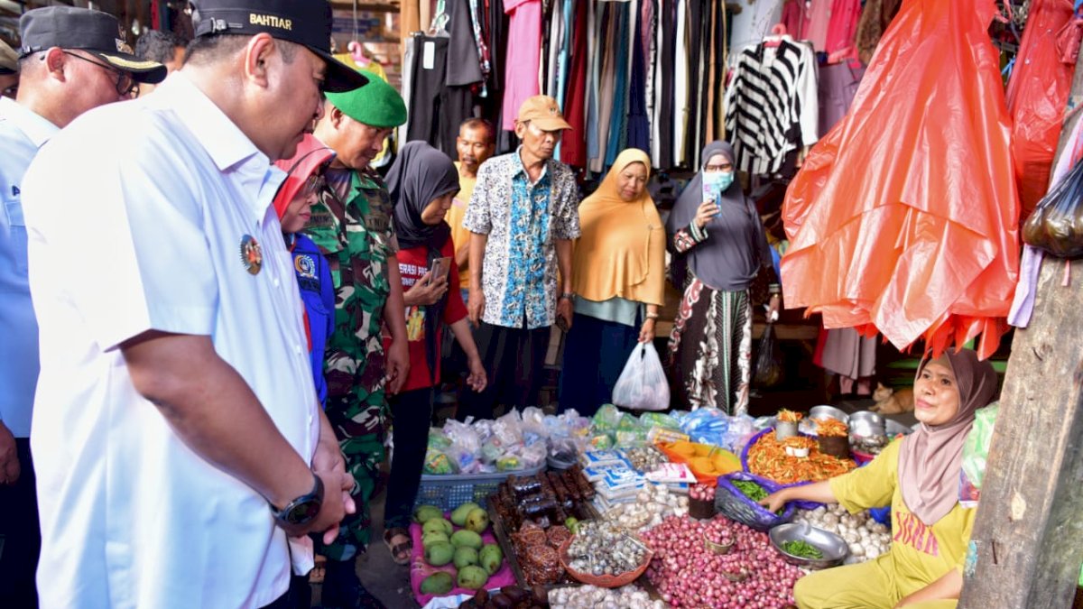 Harga Cabai dan Bawang Merah Turun di Palopo