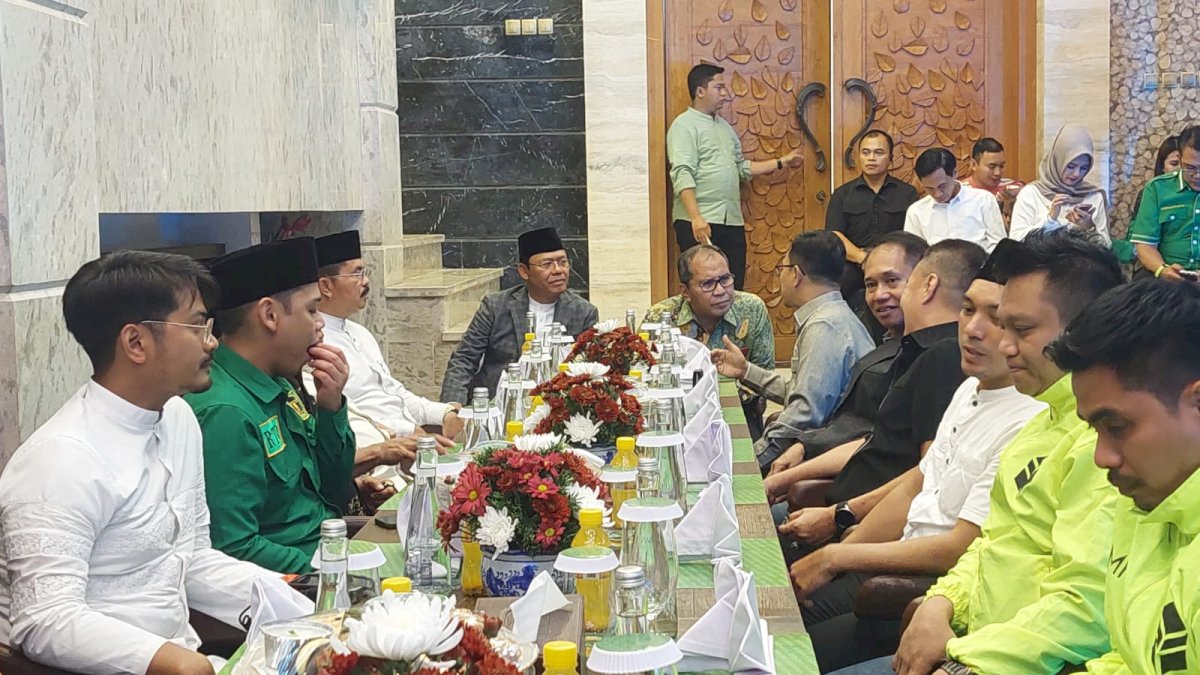 Plt Ketua Umum PPP Mardiono Ajak Danny Pomanto Gabung ke Partainya