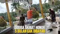 VIDEO: Emak-emak Ngamuk Depan Puskesmas Lohia, Diduga Akibat Honor 5 Bulan Gak Dibayar