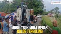 VIDEO: Mobil Truk Muat Beras Bulog Terguling di Poros Sidrap-Parepare