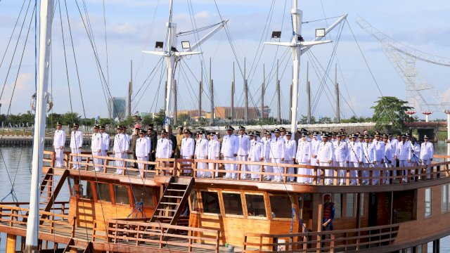 Jajaran pejabat Pemkot Makassar yang baru dilantik. Foto: Istimewa