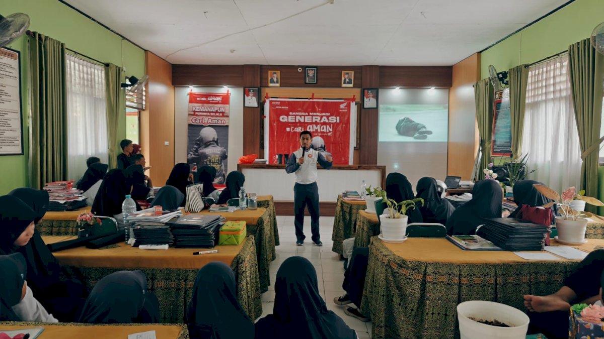 Asmo Sulsel Tanamkan Bangga Menjadi Generasi #Cari_Aman kepada Pelajar di Gowa
