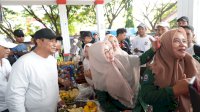 Pj Gubernur Sulsel Salurkan Bantuan Pangan Presiden Jokowi untuk Warga Kurang Mampu di Jeneponto