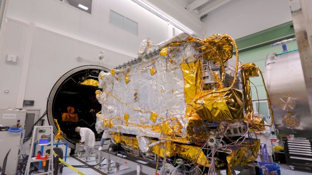 Satelit dengan teknologi High Throughput Satellite (HTS) dari Telkom yang siap diluncurkan pada pertengahan Februari ini. Foto: Istimewa