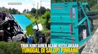VIDEO: Truk Kontainer Alami Kecelakaan Tunggal di Salopi Pinrang