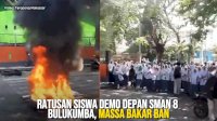 VIDEO: Ratusan Siswa Demo Depan SMAN 8 Bulukumba, Massa Bakar Ban