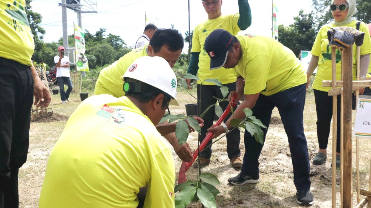 Bumi Karsa Tanam 5.500 Bibit Pohon pada Seluruh Lokasi Proyek