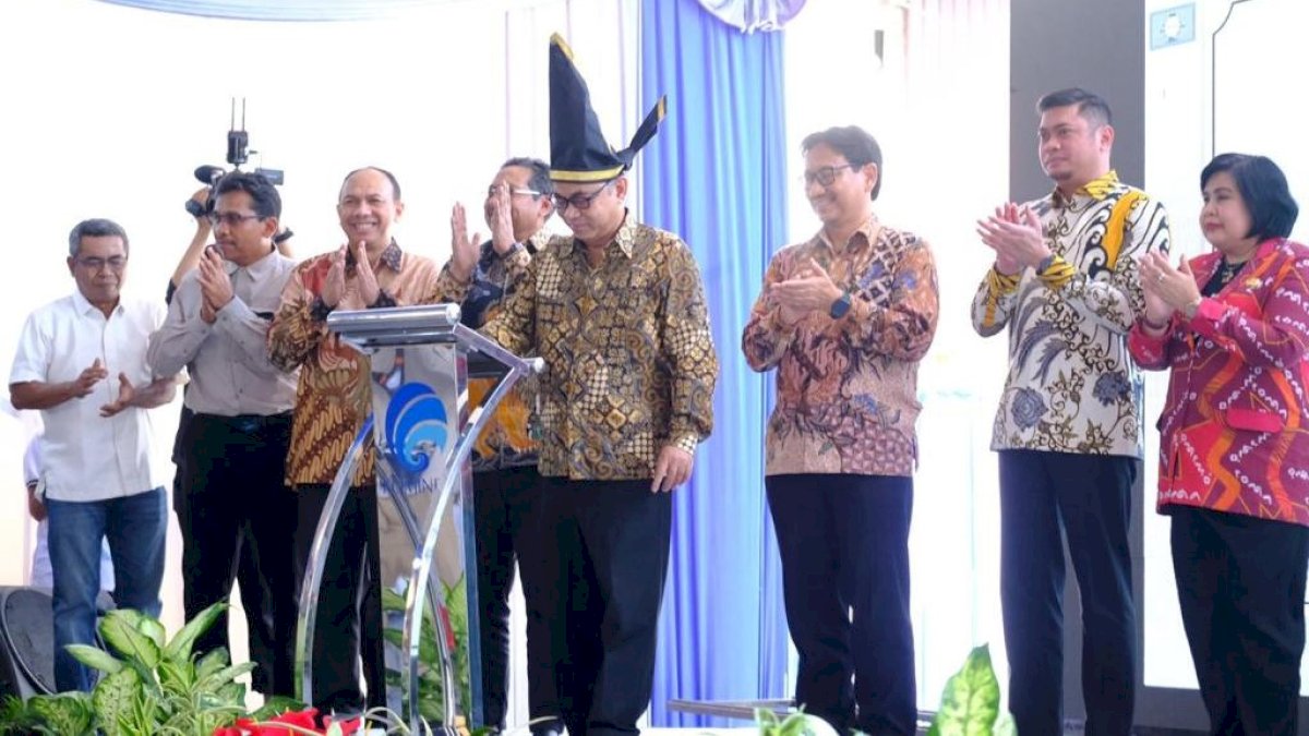 Bupati Adnan Dampingi Menkominfo Resmikan Gedung Balmon di Gowa