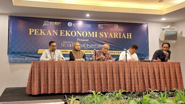 Press conference Trend Hijab x IN2MF dalam rangkaian Pekan Ekonomi Syariah di Claro Makassar. Foto: Sri Wahyu Diastuti / Sulselsatu.com.