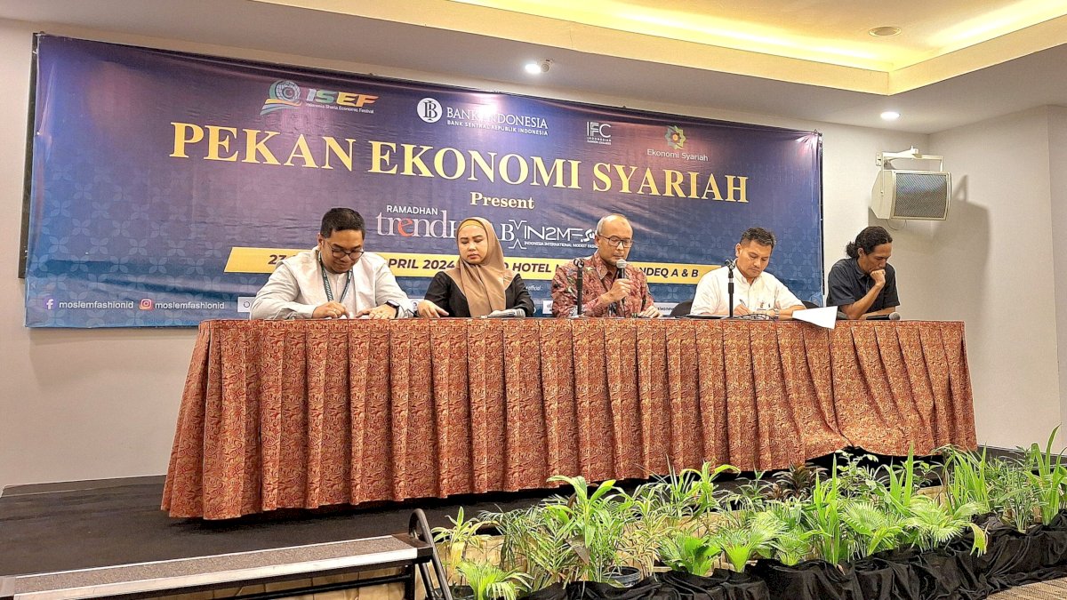 Trend Hijab Expo Hadir di Pekan Ekonomi Syariah, Tampilkan Karya 37 Desainer di Indonesia