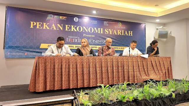 Press conference Trend Hijab Expo dalam Pekan Ekonomi Syariah di Claro Makassar. Foto: Sri Wahyu Diastuti / Sulselsatu.com.
