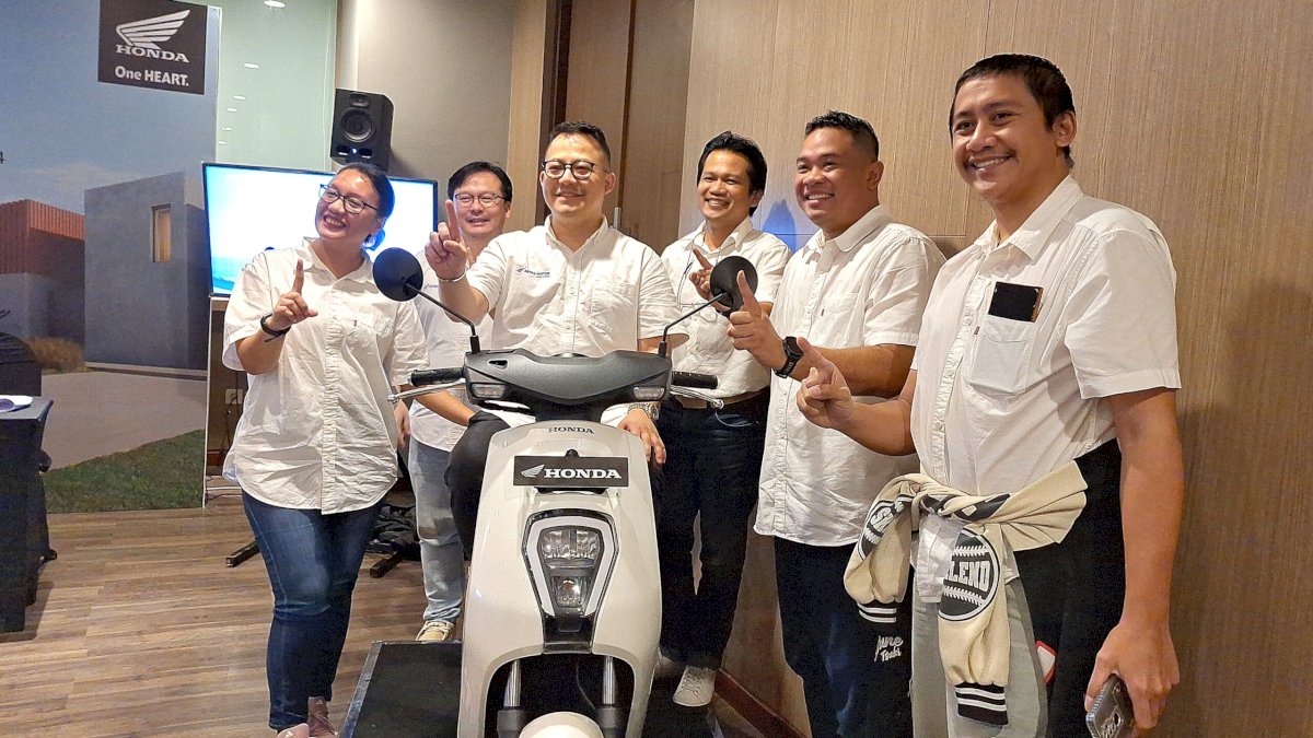 Asmo Sulsel Resmi Perkenalkan Honda EM1 e: dan Honda EM1 e: Plus ke Masyarakat Makassar