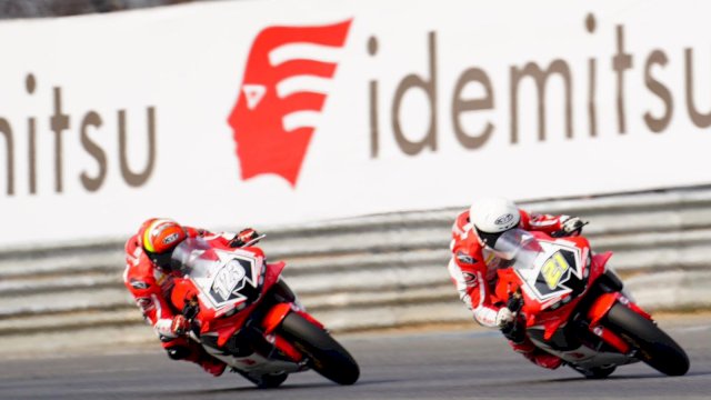 Dua pembalap binaan Astra Honda Racing Team raih juara podium di ARRC Buriram. Foto: Istimewa