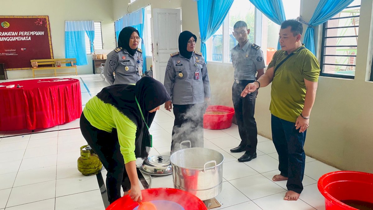 Perdana Pelatihan Kemandirian Tahun 2024, WBP LPP Sungguminasa Dilatih Membuat Tempe