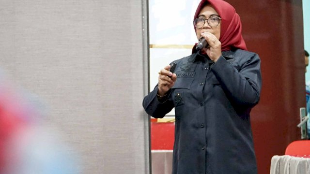 Kadivmin Kanwil Kemenkumham Sulsel, Indah Rahayuningsih saat memaparkan terkait Pembangunan Zona Integritas di salah satu Unit Pelaksana Teknis (UPT). Ist