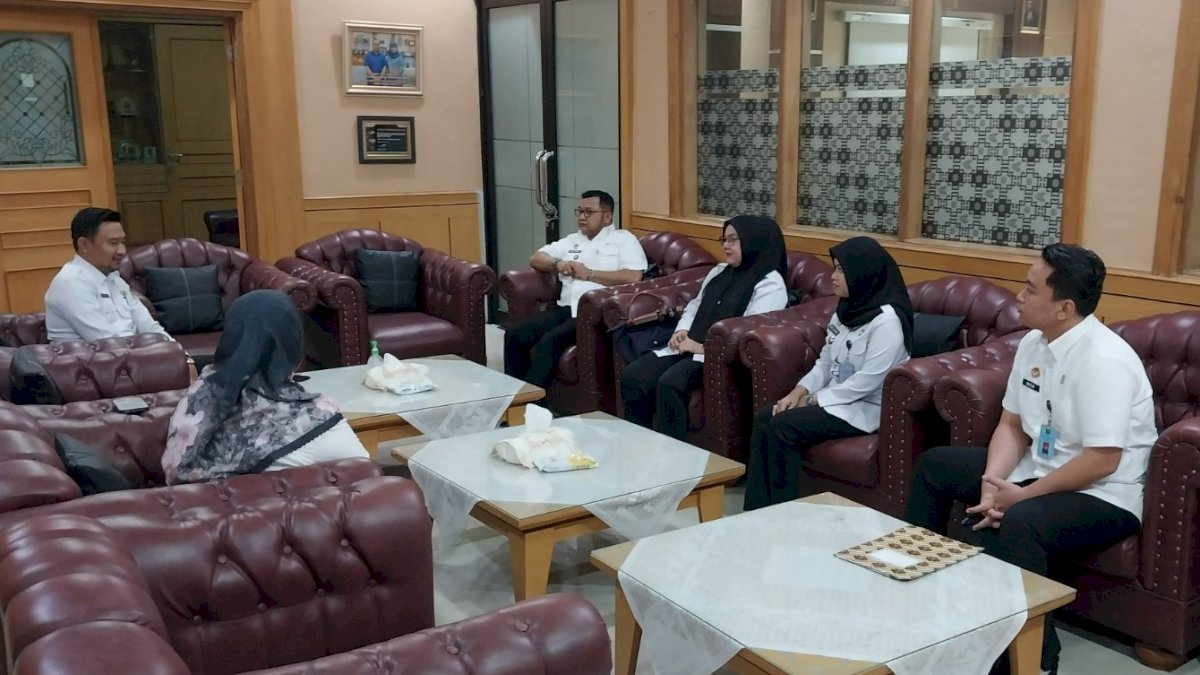 Kanwil Kemenkumham Sulsel Lakukan Monitoring dan Evaluasi Pengelolaan JDIH Kantor Pemda dan DPRD Wajo