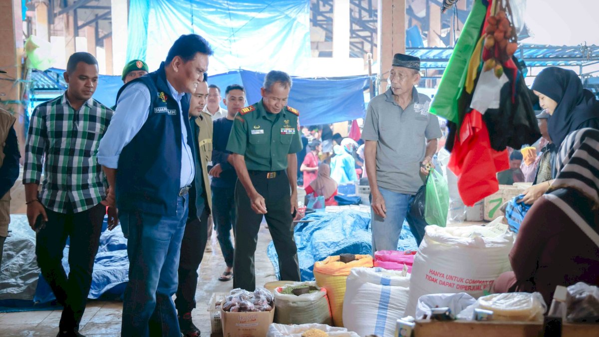 Pastikan Harga Bahan Pokok tetap stabil, Bupati Barru Pantau Pasar Tradisional