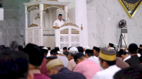 Foto: Wabup Gowa Tarawih Pertama Bersama Masyarakat
