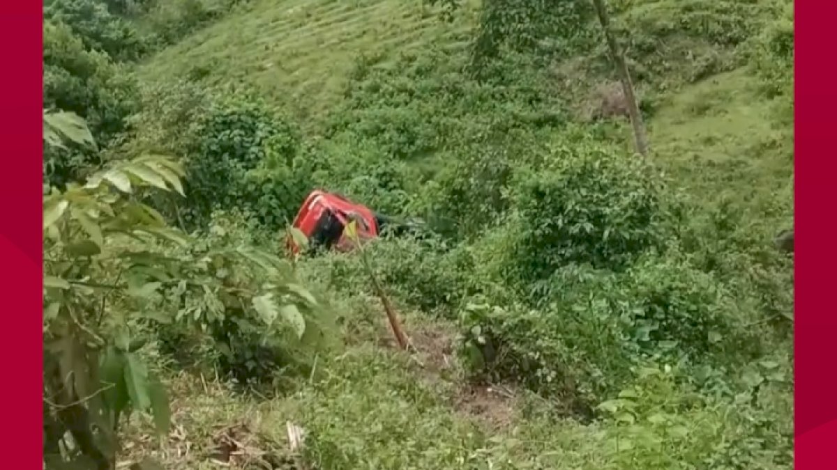 VIDEO: Mobil Terjun ke Jurang di Jalan Poros Malino Gowa