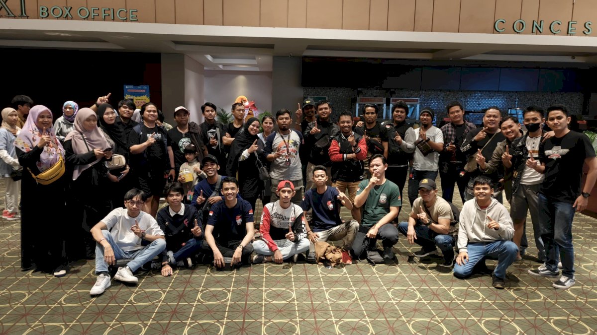 Asmo Sulsel Nonton Bareng Film Keluar Main 1994 Bersama Jurnalis dan Komunitas