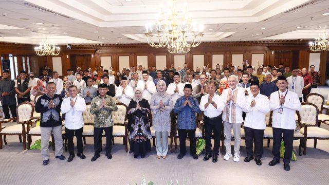 OJK menggelar GERAK Syariah kerja sama dengan berbagai pihak demi memperkuat keuangan syariah. Foto: Istimewa.