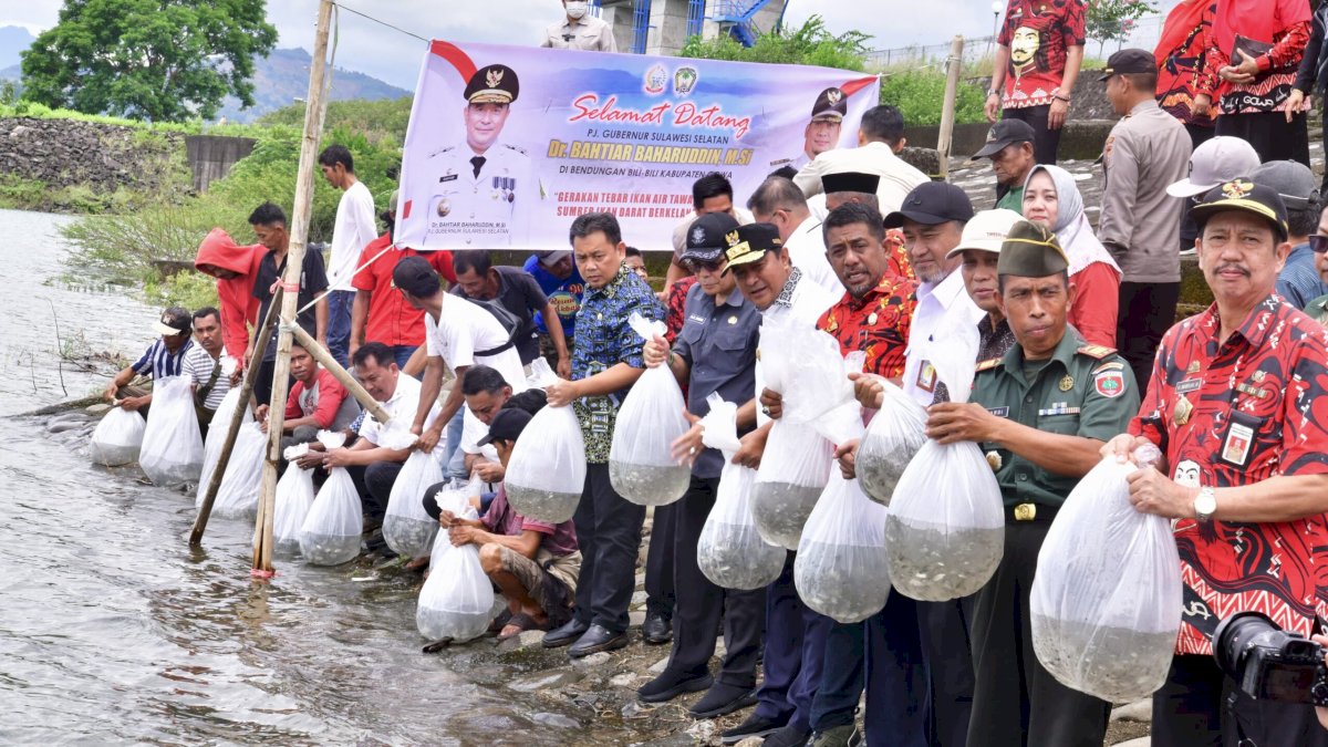 Pj Gubernur Sulsel Ajak Masyarakat Rawat Bendungan Bili-bili