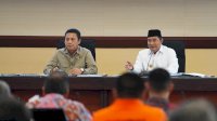 Pj Gubernur Bahtiar Perlihatkan Peta Administrasi Baru Sulsel ke Legislator Senayan