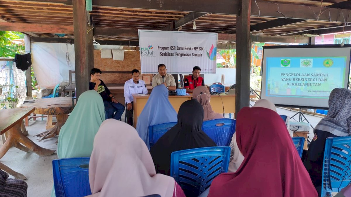 Terapkan Hidup Bersih, PT PLN Indonesia Power UBP Barru Gelar Sosialisasi Pengelolaan Sampah