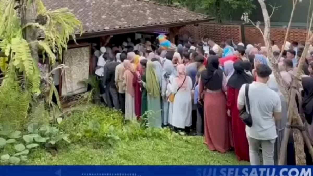 VIDEO: Ramainya Warga saat di Open House Capres Anies Baswedan