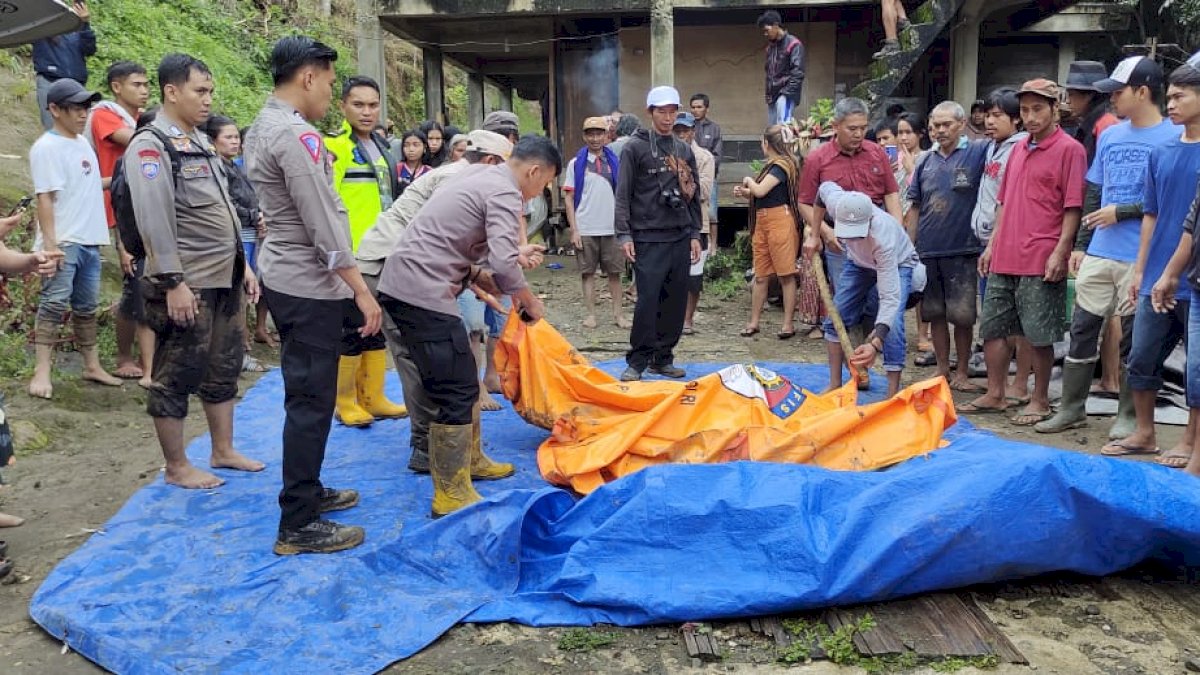 Pj Gubernur Minta Korban Tertimbun Longsor di Toraja di Evakuasi Segera