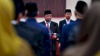 Pj Gubernur Bahtiar Lantik Pejabat Administrasi dan Pengawas Lingkup Pemprov Sulsel