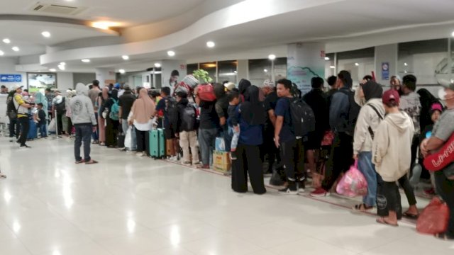 Penumpang Pelindo Regional 4 pada H+12 lebaran mencapai 667.012 Orang. Foto: Istimewa.