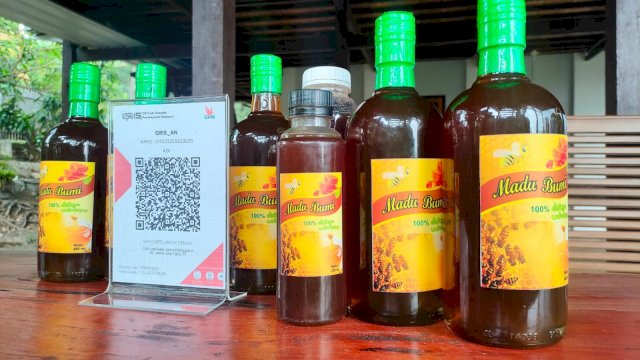 Madu Bumi produk dari BUMDes Desa BRILian Nepo di Kabupaten Barru yang sudah masuk di Localoka. Foto: Istimewa.