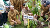 Pemkab Gowa Peringati Hari Bumi dengan Tanam 8000 Pohon