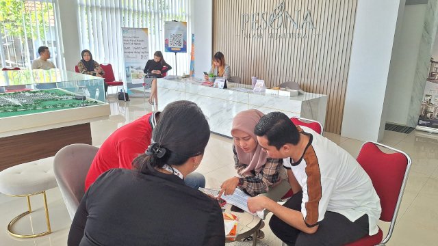 Konsumen yang hadir dalam open house Pesona Alam Sejahtera. Foto: Sri Wahyu Diastuti / Sulselsatu.com