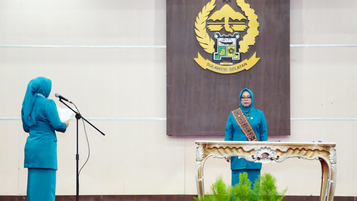 Sofha Marwah Bahtiar Lantik Penjabat Ketua PKK dan Dekranasda Pinrang