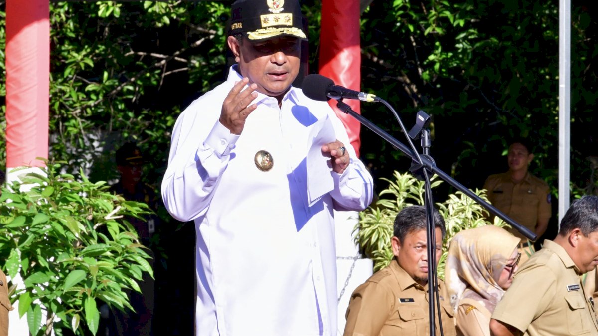 Pimpin Apel Pagi, Pj Gubernur Bahtiar Apresiasi Bantuan OPD untuk Korban Bencana di Sulsel