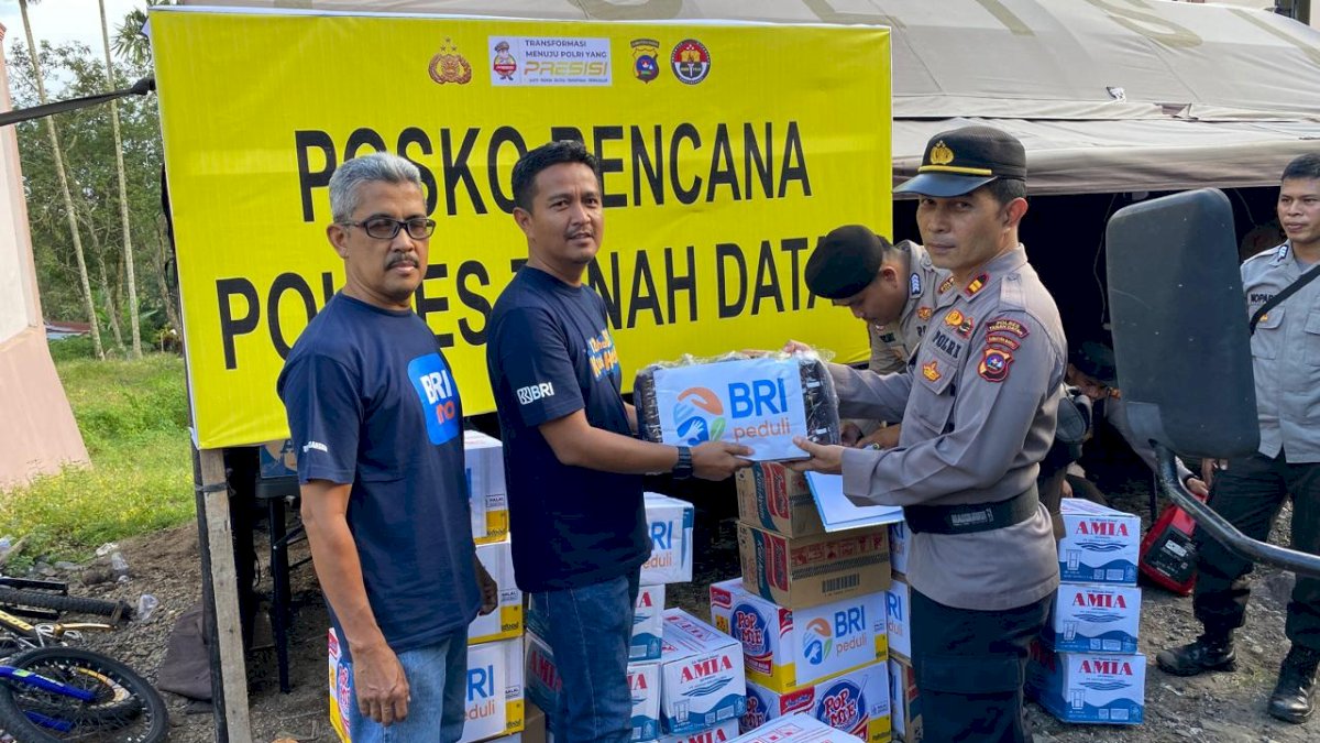 Gerak Cepat BRI Peduli Salurkan Bantuan Tanggap Bencana Bagi Warga Terdampak Banjir di Sumatera Barat