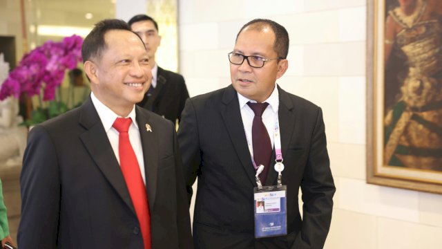 Danny Pomanto bersama Menteri Tito. Foto: Istimewa.