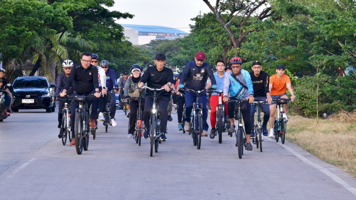 Duta Besar Portugal Bersepeda Santai Bersama Penjabat Gubernur Sulsel di Lego-lego CPI