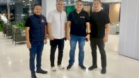 Ketua Golkar Makassar Appi Malam-malam Temui Rusdi Masse di NasDem Building