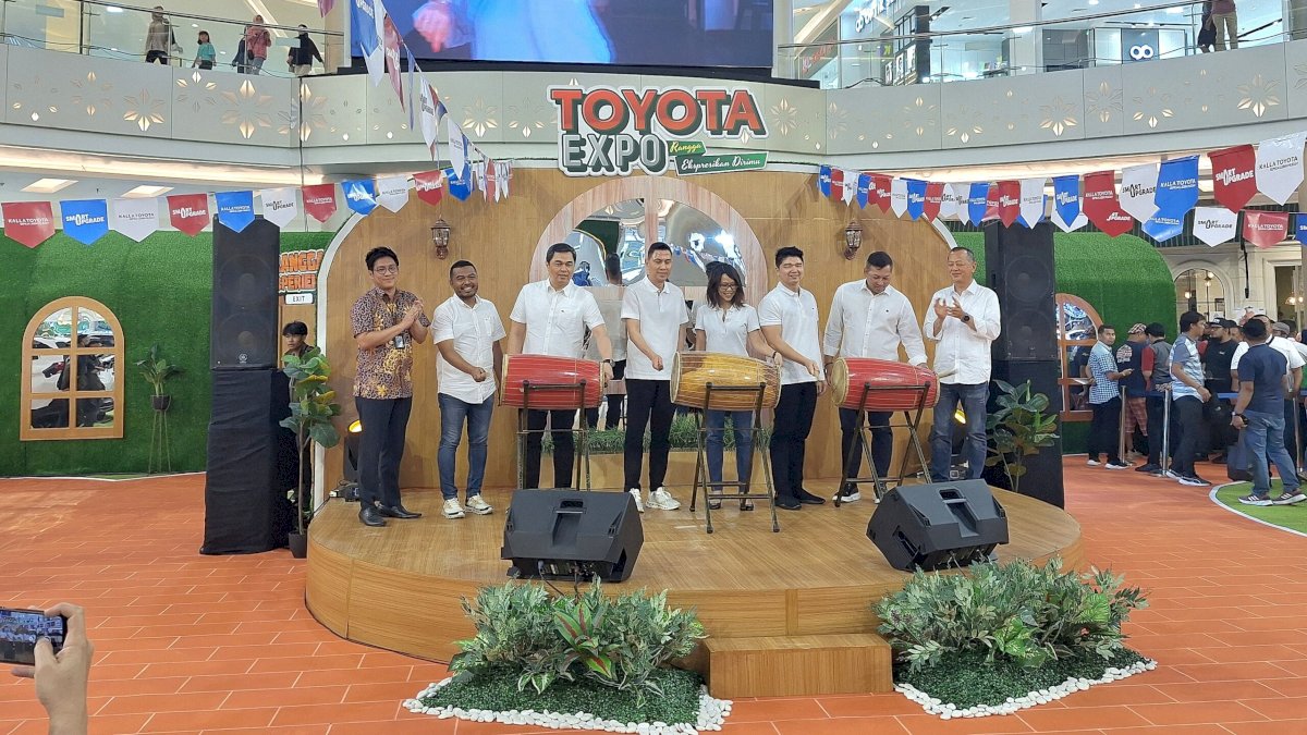 Toyota Expo Resmi Dibuka, Toyota Hilux Rangga Jadi Bintang Utama